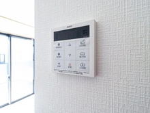 【神奈川県/川崎市宮前区南野川】宮前区南野川1丁目　新築戸建てB号棟（全2棟） 給湯器リモコン