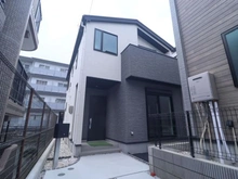 【神奈川県/川崎市宮前区けやき平】宮前区けやき平　新築戸建てA号棟（全4棟） 外観：A号棟：写真中央（全4棟）