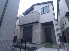 【神奈川県/川崎市宮前区けやき平】宮前区けやき平　新築戸建てB号棟（全4棟） 外観：B棟：写真中央（全4棟）