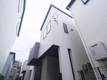 【神奈川県/川崎市宮前区けやき平】宮前区けやき平　新築戸建てC号棟（全4棟） 外観：C棟：写真中央（全4棟）