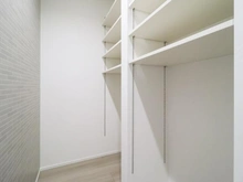 【神奈川県/川崎市宮前区けやき平】宮前区けやき平　新築戸建てC号棟（全4棟） キッチン：パントリー