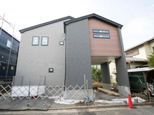 【神奈川県/横浜市都筑区加賀原】都筑区加賀原一丁目　新築戸建て 建築中の外観
