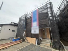 【神奈川県/横浜市青葉区美しが丘西】青葉区美しが丘西2丁目　新築戸建て　6号棟（全10棟） 建築中の外観：6号棟（中央）全10棟