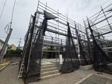 【神奈川県/横浜市青葉区美しが丘西】青葉区美しが丘西2丁目　8号棟新築戸建て（全10棟） 建築中の外観：8号棟中央（全10棟）