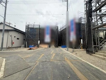 【神奈川県/横浜市青葉区美しが丘西】青葉区美しが丘西2丁目　8号棟新築戸建て（全10棟） 前面道路