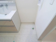 【神奈川県/川崎市宮前区東有馬】宮前区東有馬1丁目 新築戸建 洗面室：洗濯機置き場