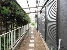 【神奈川県/横浜市青葉区新石川】青葉区新石川3丁目　中古戸建て 敷地内