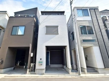 【神奈川県/横浜市港北区新吉田東】港北区新吉田東　中古戸建 外観：写真中央