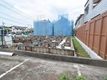 【神奈川県/相模原市中央区淵野辺本町】中央区淵野辺本町3丁目新築戸建て1号棟（全5棟） 現地（建築前）：1号棟：写真中央（全5棟）