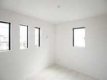 【神奈川県/相模原市中央区淵野辺本町】中央区淵野辺本町3丁目新築戸建て2号棟（全5棟） 洋室