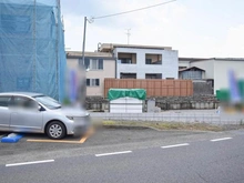 【神奈川県/相模原市中央区淵野辺本町】 中央区淵野辺本町3丁目新築戸建て3号棟（全5棟） 前面道路：左側3号棟（全5棟）