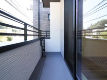 【神奈川県/横浜市緑区鴨居町】緑区鴨居町　新築戸建2号棟（全5棟） バルコニー