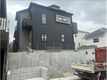 【東京都/町田市成瀬台】町田市成瀬台1丁目　新築戸建て11号棟（全18棟） 建築中の外観：全18区画　中央　11号棟