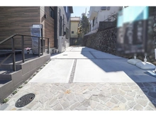 【東京都/町田市東玉川学園】町田市東玉川学園4丁目　新築戸建て 駐車場