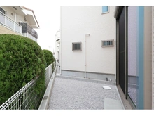 【神奈川県/横浜市港北区高田西】高田西3丁目　新築戸建　2号棟 庭