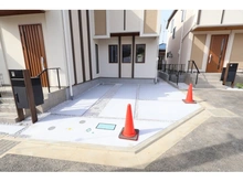 【神奈川県/川崎市高津区上作延】高津区上作延　新築戸建　10号棟 駐車場
