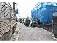 【神奈川県/横浜市都筑区川和町】都筑区川和町 新築戸建 前面道路