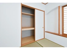 【神奈川県/横浜市青葉区荏子田】青葉区荏子田2丁目　中古戸建 押入れ