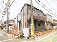 【東京都/小平市学園東町】小平市学園東町新築戸建 D号棟 建築中の外観