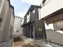 【東京都/国分寺市北町】国分寺市北町5丁目（2号棟) 　新築戸建 建築中の外観：全4棟　写真中央