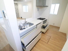 【東京都/国分寺市北町】国分寺市北町5丁目（2号棟) 　新築戸建 キッチン：収納