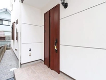 【東京都/小金井市貫井南町】小金井市貫井南町1丁目  新築戸建 玄関