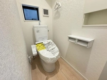 【東京都/小金井市本町】小金井市本町3丁目 全3棟 3号棟 トイレ：(1階)