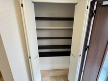 【東京都/小金井市本町】小金井市本町3丁目 全3棟 3号棟 収納：(玄関)