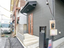 【東京都/西東京市中町】西東京市中町5丁目 新築戸建 玄関