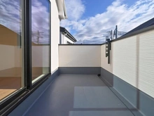 【東京都/西東京市泉町】西東京市泉町4丁目 新築戸建 バルコニー