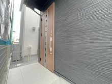 【東京都/小金井市貫井北町】小金井市貫井北町3丁目 全3棟 3号棟 玄関