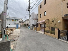 【東京都/小金井市本町】アーベインヒルズ小金井本町A号棟 前面道路