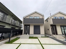 【東京都/小平市津田町】小平市津田町1丁目　新築戸建　A号棟 外観：写真中央（全3棟）