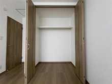 【東京都/小平市津田町】小平市津田町1丁目　新築戸建　C号棟 洋室：6.5帖部分収納