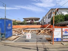 【東京都/小平市鈴木町】小平市鈴木町1丁目 全2棟 2号棟 現地（建築前）：全2棟　写真中央