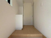 【東京都/小平市回田町】小平市回田町　新築戸建　C号棟 玄関