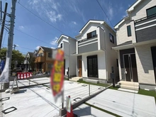 【東京都/小平市回田町】小平市回田町　新築戸建　C号棟 外観：全3棟/写真中央