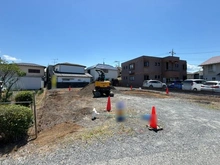 【東京都/日野市日野台】日野市日野台2丁目 新築戸建 全3棟 1号棟 現地（建築前）：全3棟　右奥側