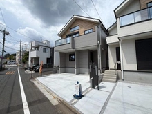 【東京都/小金井市貫井南町】小金井市貫井南町新築戸建　全2棟　1号棟 外観：全2棟（写真中央）