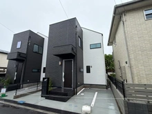 【東京都/東久留米市柳窪】東久留米市柳窪3丁目新築戸建　全2棟　1号棟 外観：全2棟（中央）