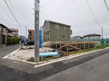 【東京都/三鷹市北野】三鷹市北野3丁目新築戸建 3号棟 全3棟 建築中の外観：全3棟