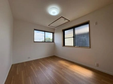 【東京都/小平市大沼町】小平市大沼町2丁目 中古戸建 洋室：約6帖（西側）