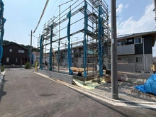 【東京都/日野市大字日野】日野市日野新築戸建 1号棟 全2棟 建築中の外観：全2棟