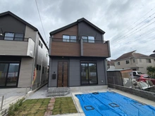 【東京都/日野市大字石田】日野市大字石田新築戸建 1号棟 全2棟 外観：全2棟（写真中央）