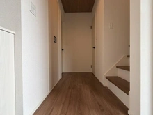 【東京都/東村山市青葉町】東村山市青葉町1丁目 新築戸建 全4棟 2号棟 廊下