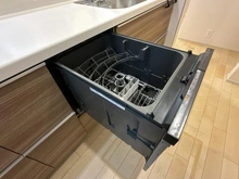 【東京都/三鷹市井口】三鷹市井口4丁目 新築戸建 キッチン：食器洗浄乾燥機
