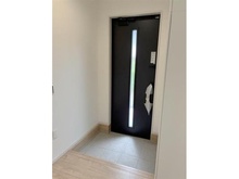 【東京都/小金井市緑町】小金井市緑町4丁目　新築戸建　全1棟　1号棟 玄関