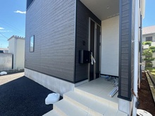 【東京都/昭島市宮沢町】昭島市宮沢町2丁目　新築戸建　全1棟 玄関