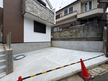 【東京都/三鷹市井の頭】三鷹市井の頭1丁目　新築戸建 駐車場