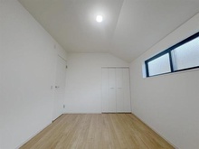 【東京都/西東京市芝久保町】西東京市芝久保町4丁目 新築戸建 洋室：約6.0帖
